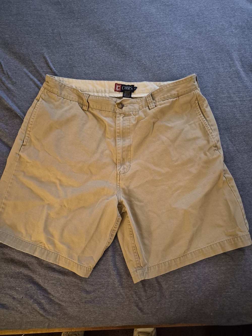 Chaps Men's Flat-Front Tan Khaki Shorts